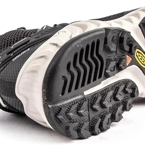 KEEN womens Nxis Evo Mid Height Waterproof Boots size 9 - Picture 8 of 12